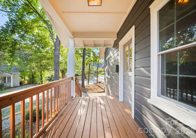 Photo 3 of Single family home for sale at 124 State St, Asheville, NC 28806 | MLS# 4418133 | Listing updated on 2026-10-02