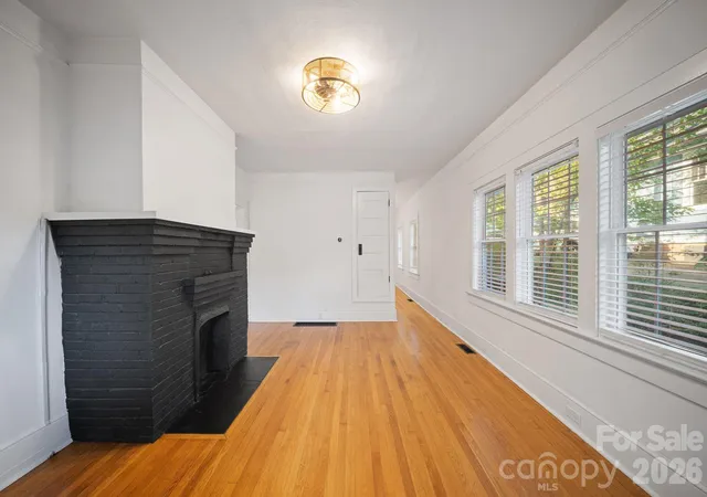 Photo 4 of Single family home for sale at 124 State St, Asheville, NC 28806 | MLS# 4418133 | Listing updated on 2026-10-02