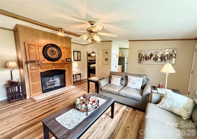 Photo 4 of Single family home for sale at 236 Riverwind Dr, Hendersonville, NC 28739 | MLS# 4418143 | Listing updated on 2026-09-05