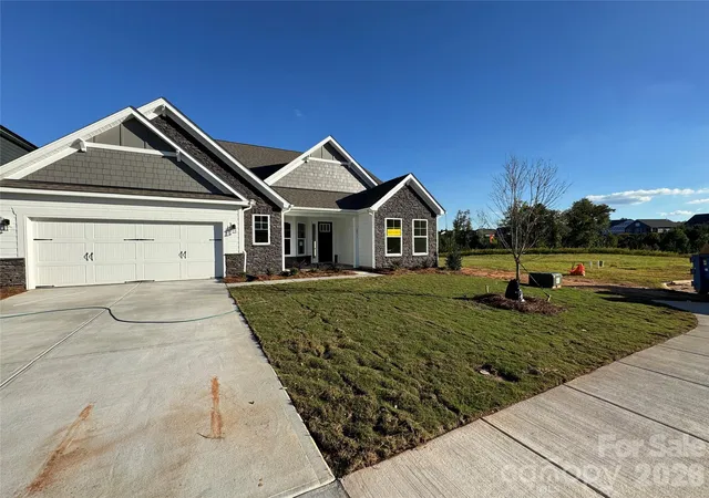 Photo 2 of Single family home for sale at 2211 Tabor Rd, Sherrills Ford, NC 28673 | MLS# 4418148 | Listing updated on 2026-10-04