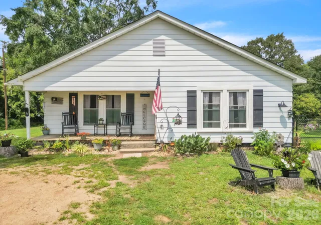 Photo 1 of Single family home for sale at 140 Painter Rd, Mooresboro, NC 28114 | MLS# 4418156 | Listing updated on 2026-09-30