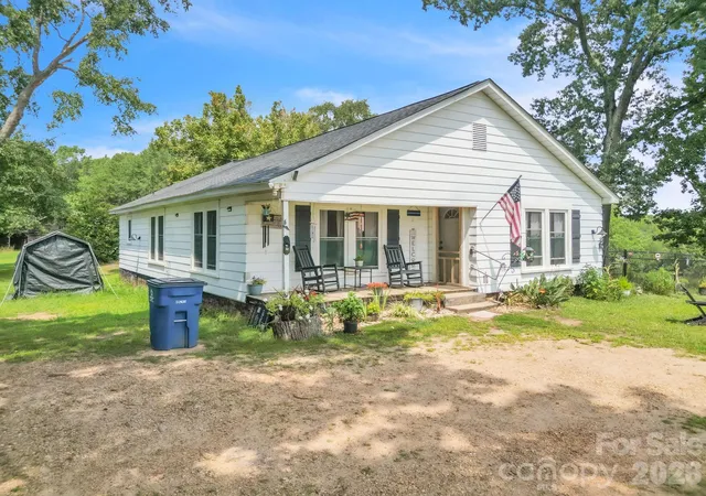 Photo 2 of Single family home for sale at 140 Painter Rd, Mooresboro, NC 28114 | MLS# 4418156 | Listing updated on 2026-09-30