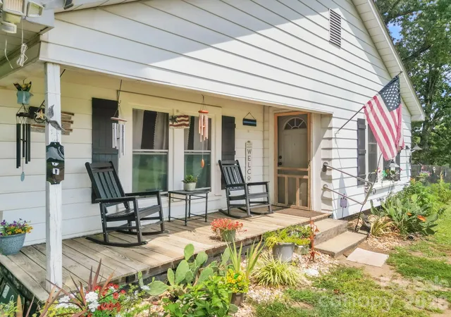 Photo 3 of Single family home for sale at 140 Painter Rd, Mooresboro, NC 28114 | MLS# 4418156 | Listing updated on 2026-09-30
