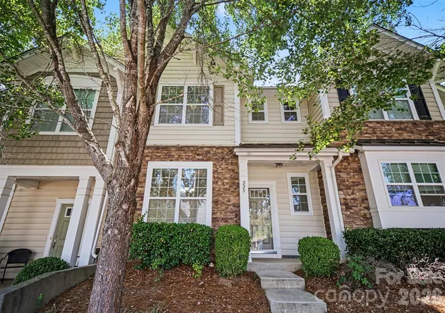 Townhouse for sale at 229 Misty Knoll Ln, Belmont, NC 28012 | MLS# 4418168