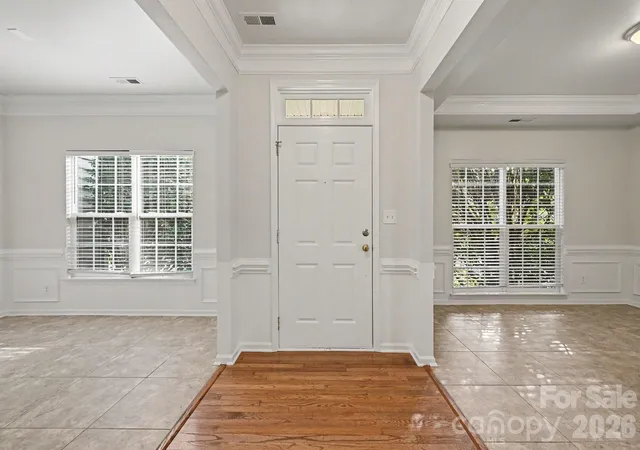 Photo 3 of Single family home for sale at 400 Amersham Ln, Waxhaw, NC 28173 | MLS# 4418171 | Listing updated on 2026-10-09
