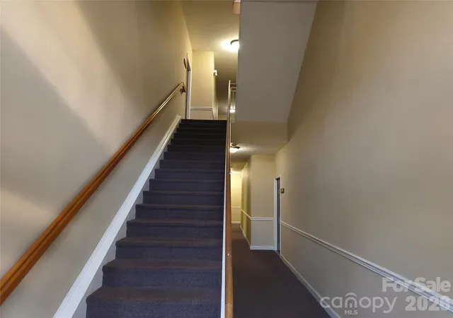 5th image of 10518 Hl Pt Ct, Charlotte, NC 28262