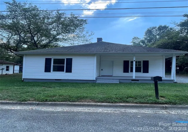 Single family home for sale at 72 Spencer Ave, Mooresville, NC 28115 | MLS# 4418226
