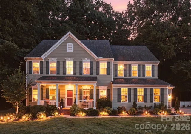 Photo 1 of Single family home for sale at 1009 Brookmeade Dr, Waxhaw, NC 28173 | MLS# 4418227 | Listing updated on 2026-10-18