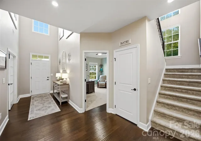 Photo 4 of Single family home for sale at 1009 Brookmeade Dr, Waxhaw, NC 28173 | MLS# 4418227 | Listing updated on 2026-09-13