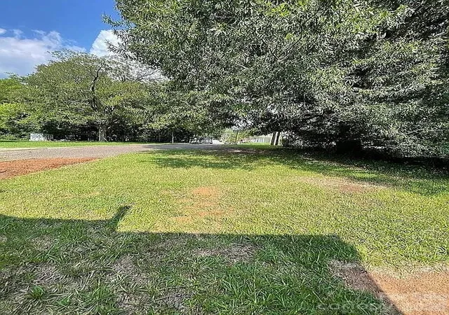 Photo 4 of Single family home for sale at 23 Selma Dr, Mooresville, NC 28115 | MLS# 4418254 | Listing updated on 2026-10-20