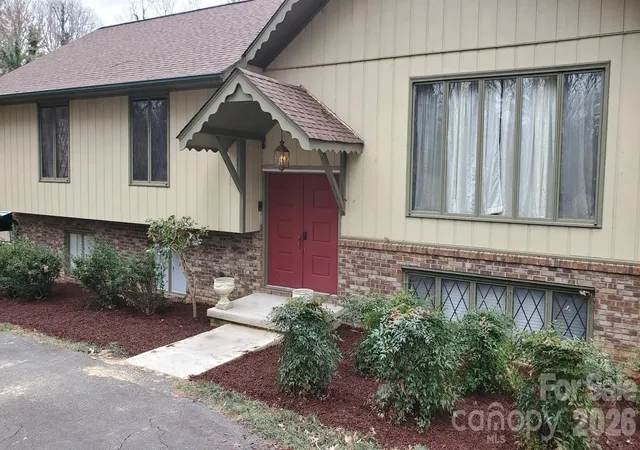2nd image of 200 Woodland Cir, Rutherfordton, NC 28139 | MLS# 4418275