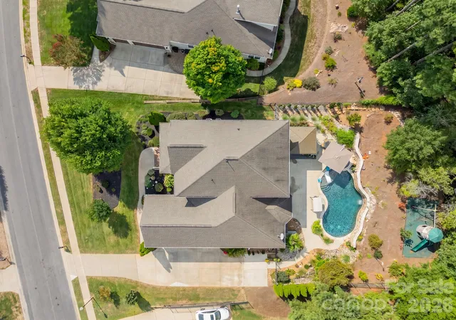 Photo 4 of Single family home for sale at 317 Holdsworth Dr, Mount Holly, NC 28120 | MLS# 4418279 | Listing updated on 2026-10-04