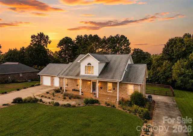 Photo 2 of Single family home for sale at 5725 Gunpowder Rd, Granite Falls, NC 28630 | MLS# 4418292 | Listing updated on 2026-09-05