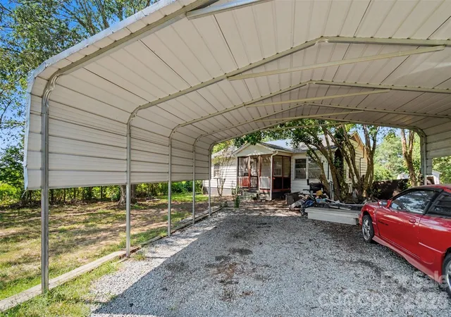 Photo 4 of Single family home for sale at 7218 Wolf Pond Rd, Monroe, NC 28112 | MLS# 4418293 | Listing updated on 2026-10-11