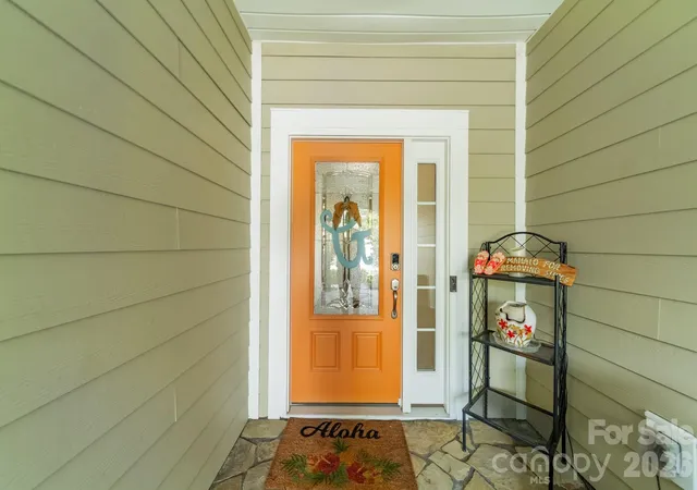 Photo 3 of Single family home for sale at 128 Picasso Trl, Mount Holly, NC 28120 | MLS# 4418295 | Listing updated on 2026-09-26