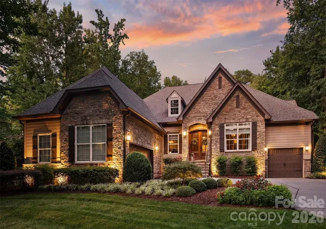 Photo 1 of Single family home for sale at 1237 Bromley Dr, Matthews, NC 28104 | MLS# 4418302 | Listing updated on 2026-09-21