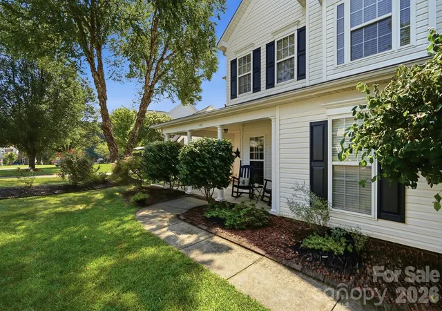 Photo 3 of Single family home for sale at 134 Lamplighter Ln, Mooresville, NC 28115 | MLS# 4418304 | Listing updated on 2026-09-24