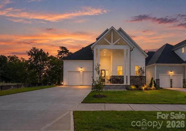 Photo 1 of Single family home for sale at 4531 Splash Trl, Sherrills Ford, NC 28673 | MLS# 4418307 | Listing updated on 2026-10-24