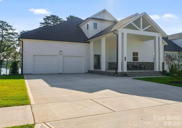 Photo 46 of Single family home for sale at 4531 Splash Trl, Sherrills Ford, NC 28673 | MLS# 4418307 | Listing updated on 2026-09-13