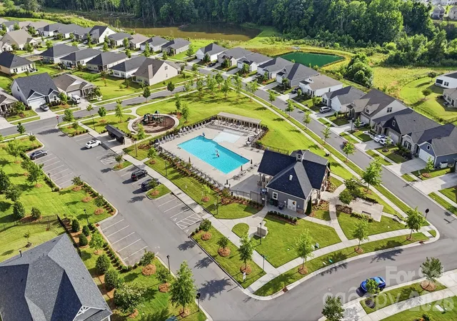 Photo 37 of Single family home for sale at 5012 Shadbush Rd, Charlotte, NC 28215 | MLS# 4418308 | Listing updated on 2026-10-07