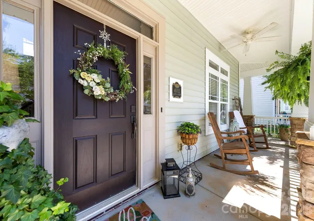 Photo 1 of Single family home for sale at 4002 Ladys Secret Dr, Indian Trail, NC 28079 | MLS# 4418336 | Listing updated on 2026-10-10