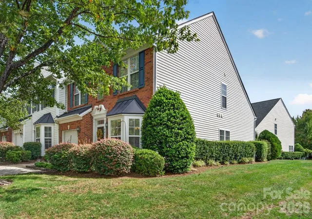 Photo 3 of Townhouse for sale at 621 Colbert Way, Fort Mill, SC 29715 | MLS# 4418341 | Listing updated on 2026-10-09