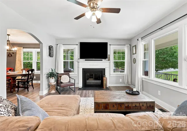 Photo 4 of Single family home for sale at 208 Barron Park, York, SC 29745 | MLS# 4418344 | Listing updated on 2026-10-07