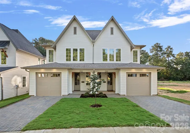 Photo 1 of Townhouse for sale at 2900 Dogwood Ave, Charlotte, NC 28206 | MLS# 4418350 | Listing updated on 2026-10-01
