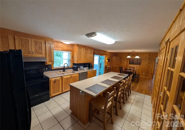 5th image of 213 Rustling Pines Dr, Hendersonville, NC 28792 | MLS# 4418354