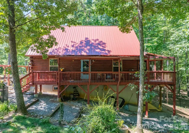 Photo 2 of Single family home for sale at 257 Adirondack Trl #180, Nebo, NC 28761 | MLS# 4418359 | Listing updated on 2026-10-10