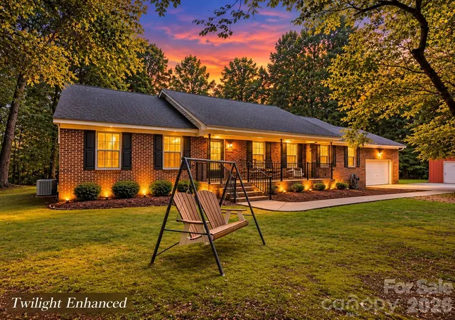 Photo 1 of Single family home for sale at 155 S Grandview Rd, Clover, SC 29710 | MLS# 4418393 | Listing updated on 2026-10-03