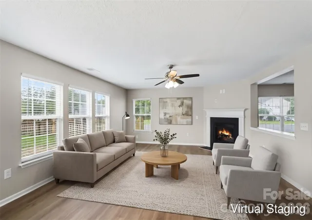Photo 3 of Single family home for sale at 4022 Houldsworth Dr, Charlotte, NC 28213 | MLS# 4418414 | Listing updated on 2026-10-05