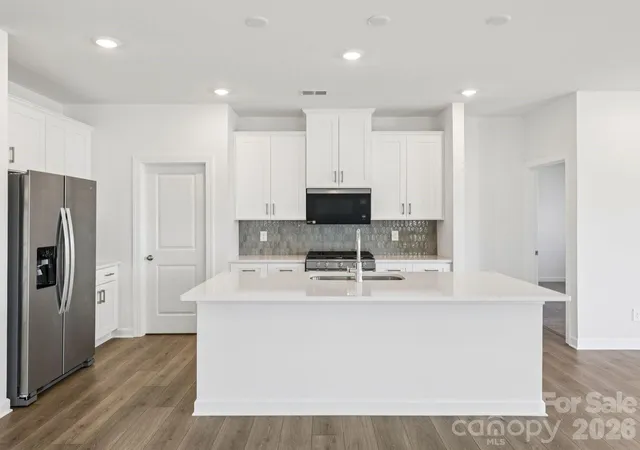 Photo 2 of Single family home for sale at 337 Hilsaw Ln, York, SC 29745 | MLS# 4418417 | Listing updated on 2026-10-16