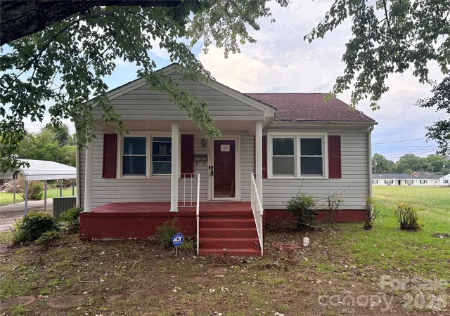 Photo 1 of Sale Pending at 504 Brendale Dr, Chester, SC 29706 | MLS# 4418430 | Listing updated on 2026-09-01