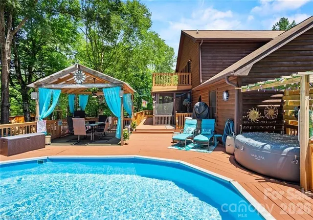Photo 1 of Single family home for sale at 143 Mohegan Trl, Mocksville, NC 27028 | MLS# 4418436 | Listing updated on 2026-08-30