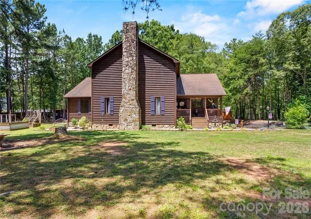 Photo 3 of Single family home for sale at 143 Mohegan Trl, Mocksville, NC 27028 | MLS# 4418436 | Listing updated on 2026-08-30