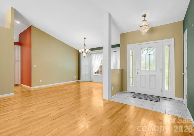 5th image of 225 Arbor Ln, Hendersonville, NC 28791 | MLS# 4418437