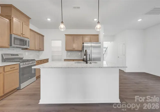 Photo 3 of Sale Pending at 1521 Kate Cecil Wy, York, SC 29745 | MLS# 4418457 | Listing updated on 2026-10-01