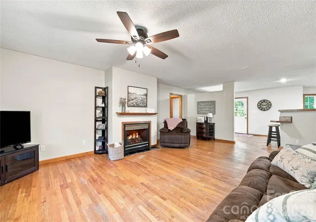 Photo 5 of Single family home for sale at 122 Providence Pl, York, SC 29745 | MLS# 4418463 | Listing updated on 2026-09-04