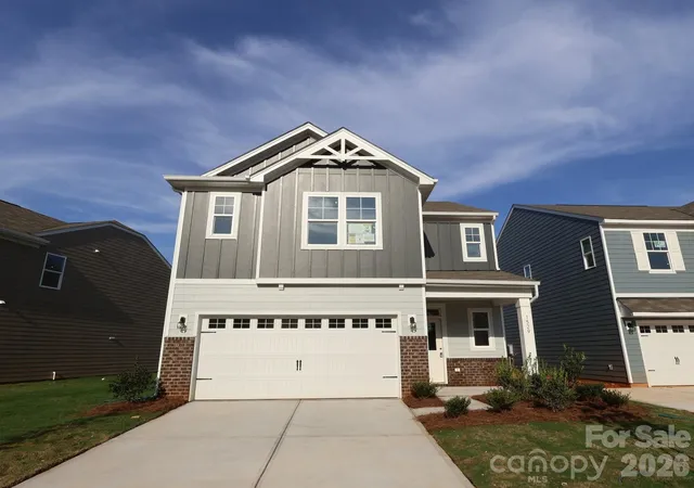 Photo 3 of Single family home for sale at 1529 Kate Cecil Wy, York, SC 29745 | MLS# 4418464 | Listing updated on 2026-09-23