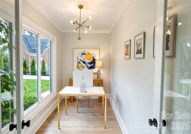 Photo 3 of Single family home for sale at 2201 Whilden Ct, Charlotte, NC 28211 | MLS# 4418465 | Listing updated on 2026-09-02