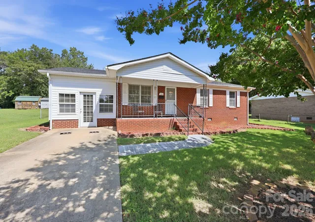 Photo 1 of Single family home for sale at 534 S Martin Luther King Jr Ave, Salisbury, NC 28144 | MLS# 4418466 | Listing updated on 2026-08-28