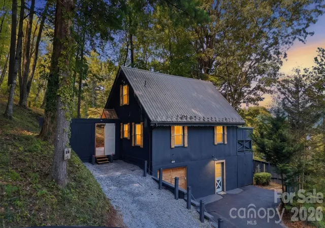 Photo 1 of Single family home for sale at 410 Mother In Law Ln, Burnsville, NC 28714 | MLS# 4418467 | Listing updated on 2026-08-29