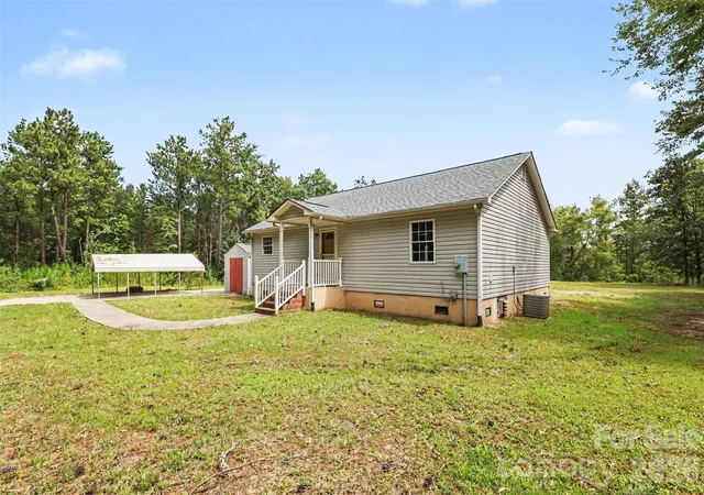 Photo 3 of Single family home for sale at 1646 Joe Caldwell Rd, Chester, SC 29706 | MLS# 4418475 | Listing updated on 2026-10-28