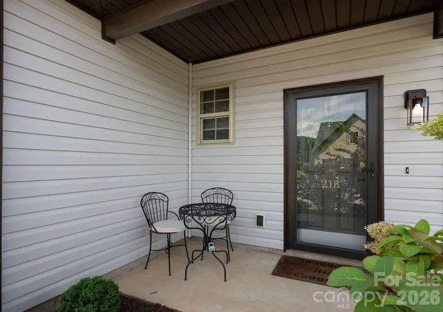 Photo 2 of Single family home for sale at 218 Water Leaf Dr, Weaverville, NC 28787 | MLS# 4418492 | Listing updated on 2026-09-01