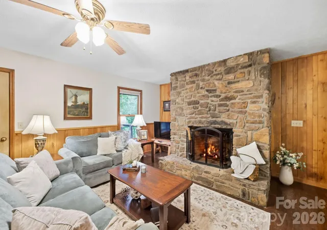 Photo 3 of Single family home for sale at 1424 Big Cvs Rd, Waynesville, NC 28786 | MLS# 4418496 | Listing updated on 2026-10-05