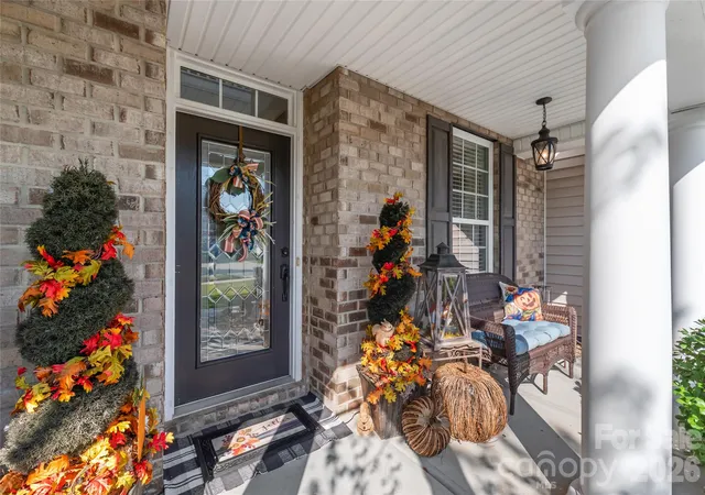 Photo 3 of Single family home for sale at 3327 Brackhill St, Davidson, NC 28036 | MLS# 4418504 | Listing updated on 2026-09-29