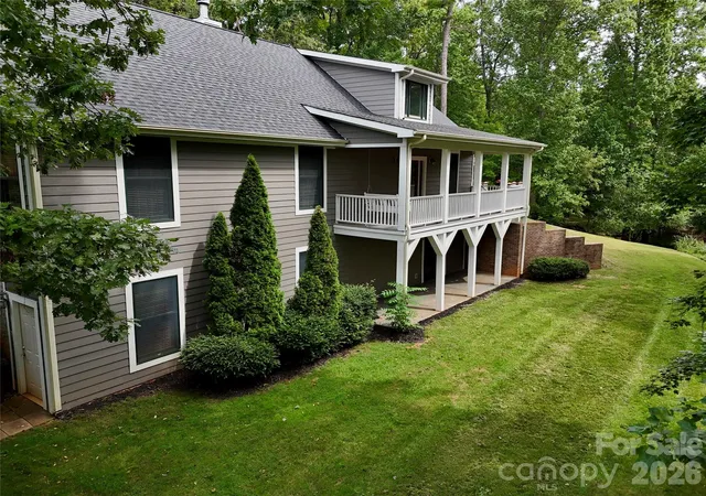Photo 1 of Single family home for sale at 11 Jupiter Hills Dr, Weaverville, NC 28787 | MLS# 4418516 | Listing updated on 2026-10-04