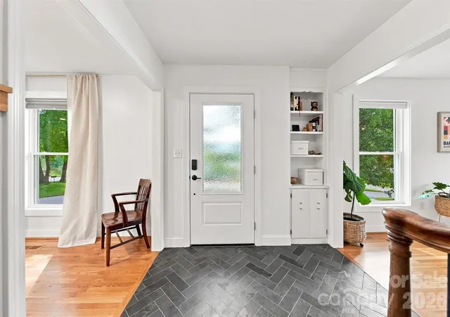 Photo 3 of Single family home for sale at 703 Wilmore St Ne, Lenoir, NC 28645 | MLS# 4418519 | Listing updated on 2026-09-21
