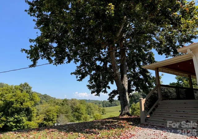 Photo 4 of Single family home for sale at 255 Dix Creek No 1 Rd, Leicester, NC 28748 | MLS# 4418528 | Listing updated on 2026-08-28